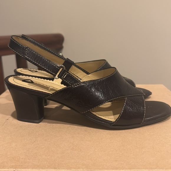 Liz Claiborne flex Tasha brown leather, low chunky heel sandal sling back 8.5 - Picture 8 of 15